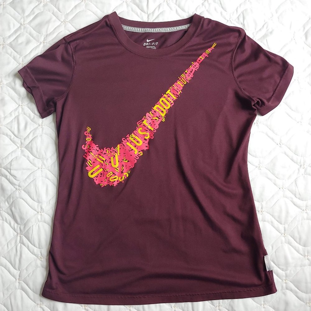 Nike Dri Fit Swoosh Tee Shirt